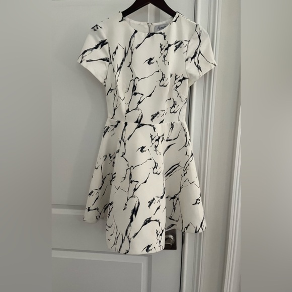 Lumier by Bariano crepe dress Sz. XS white marble print - Picture 1 of 10